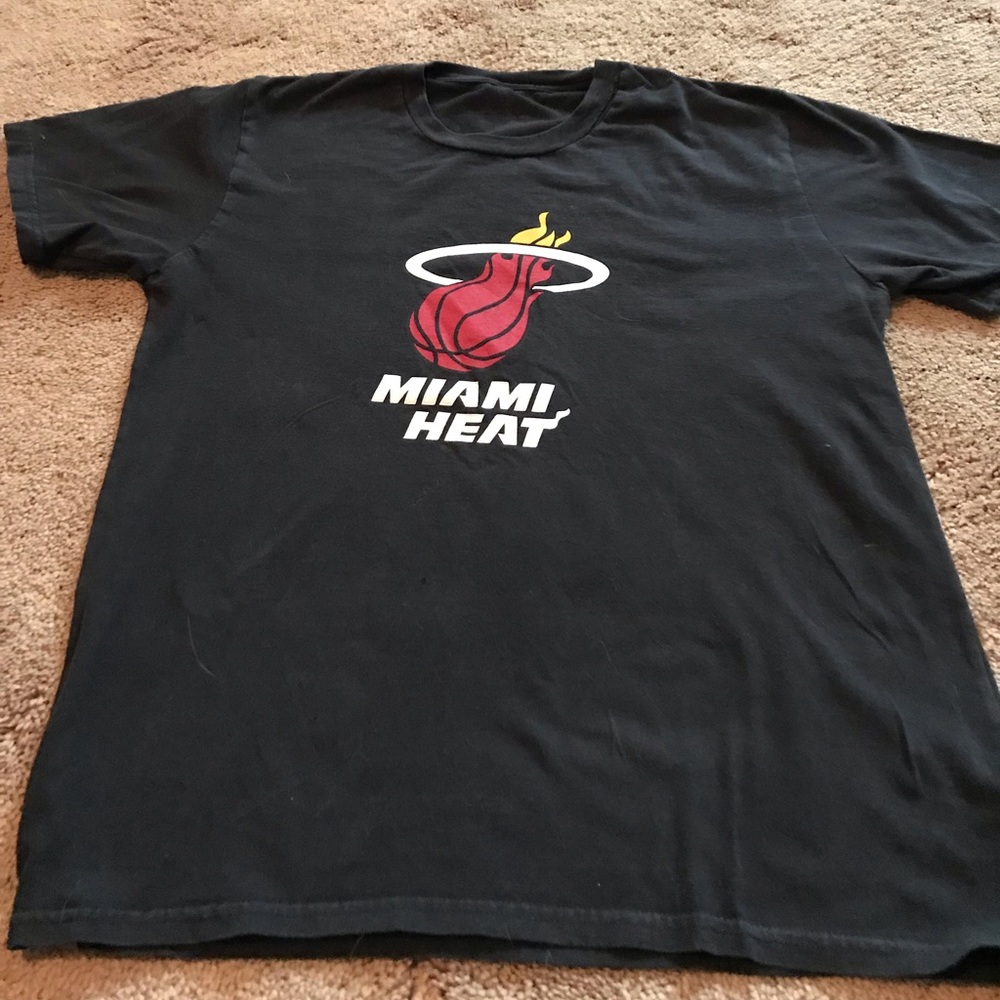 Boys Miami Heat T Shirt Small
